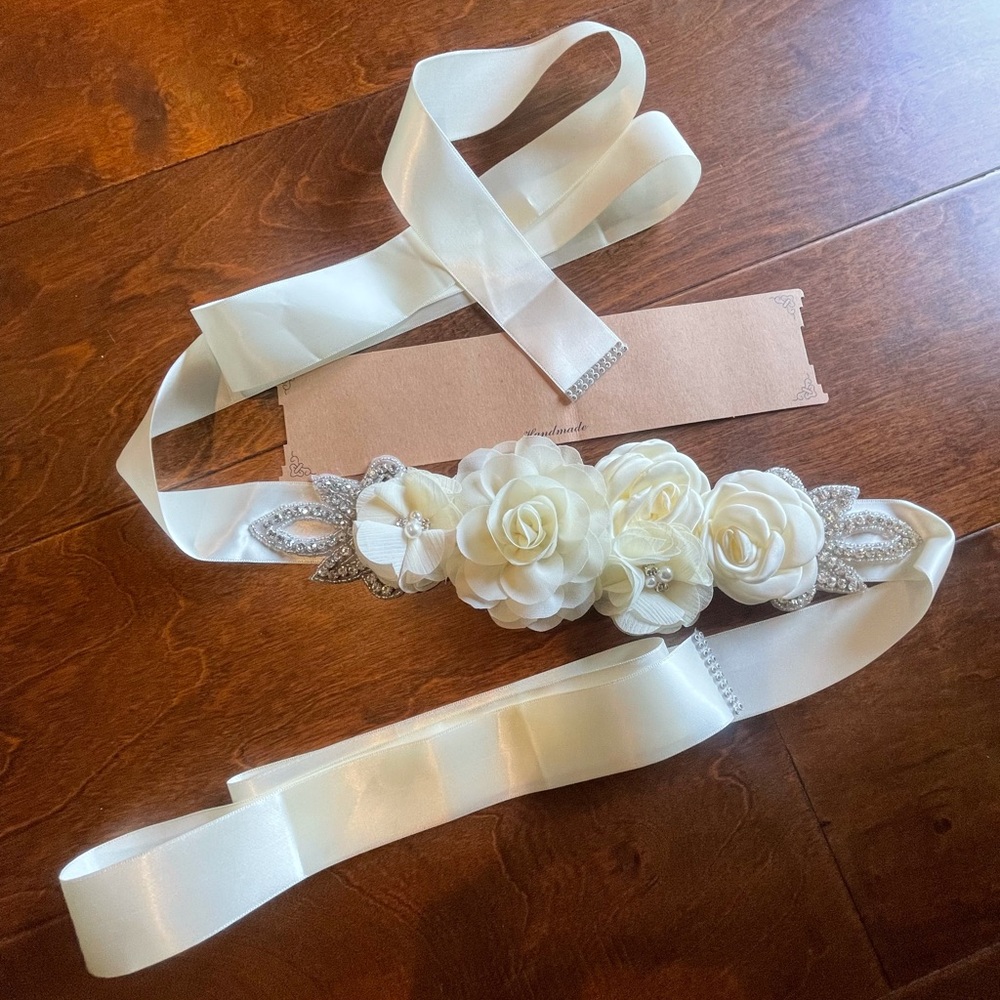 New ivory faux pearl and crystal sash